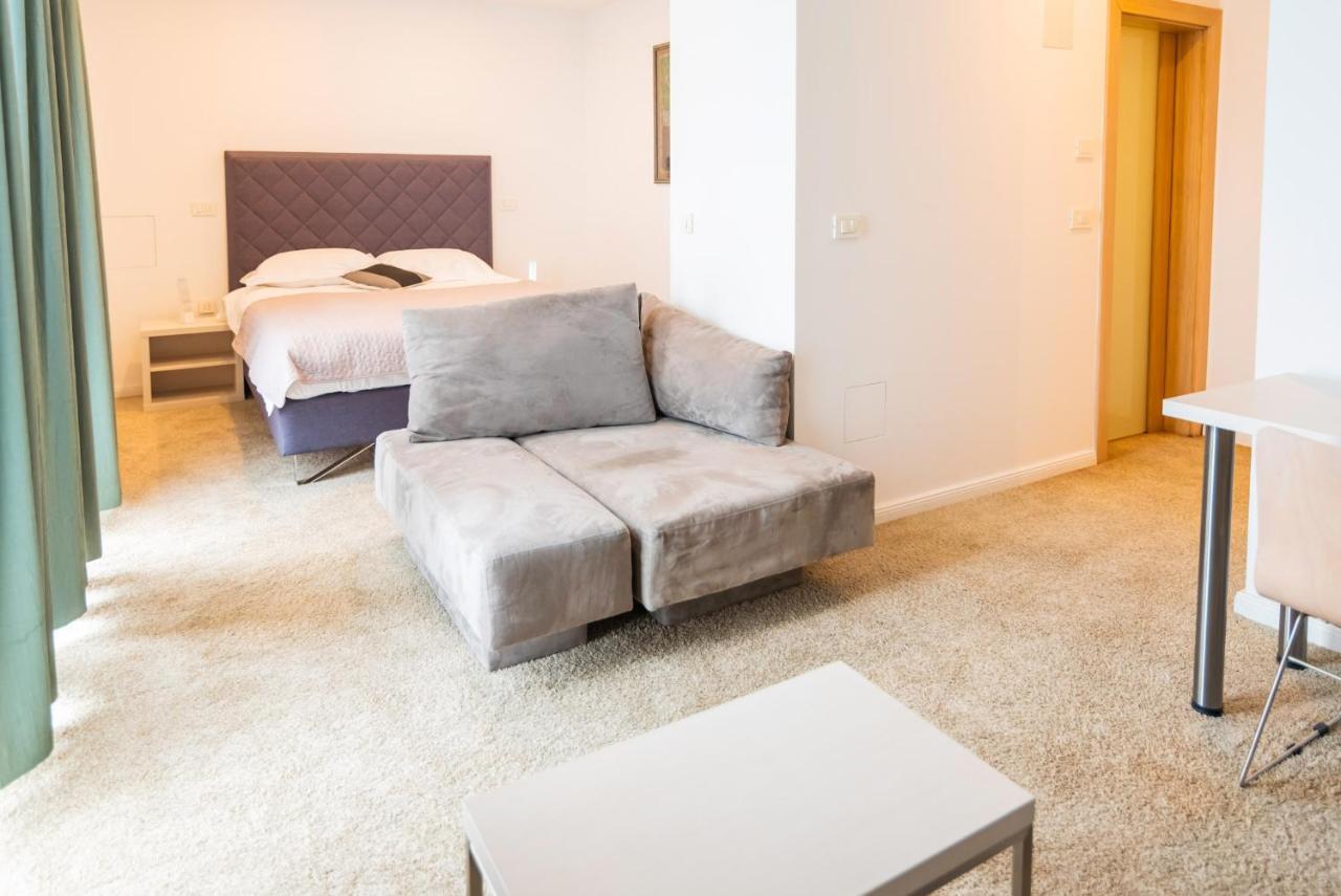 Hotel Park Superior 3* Čakovec Zewnętrze zdjęcie