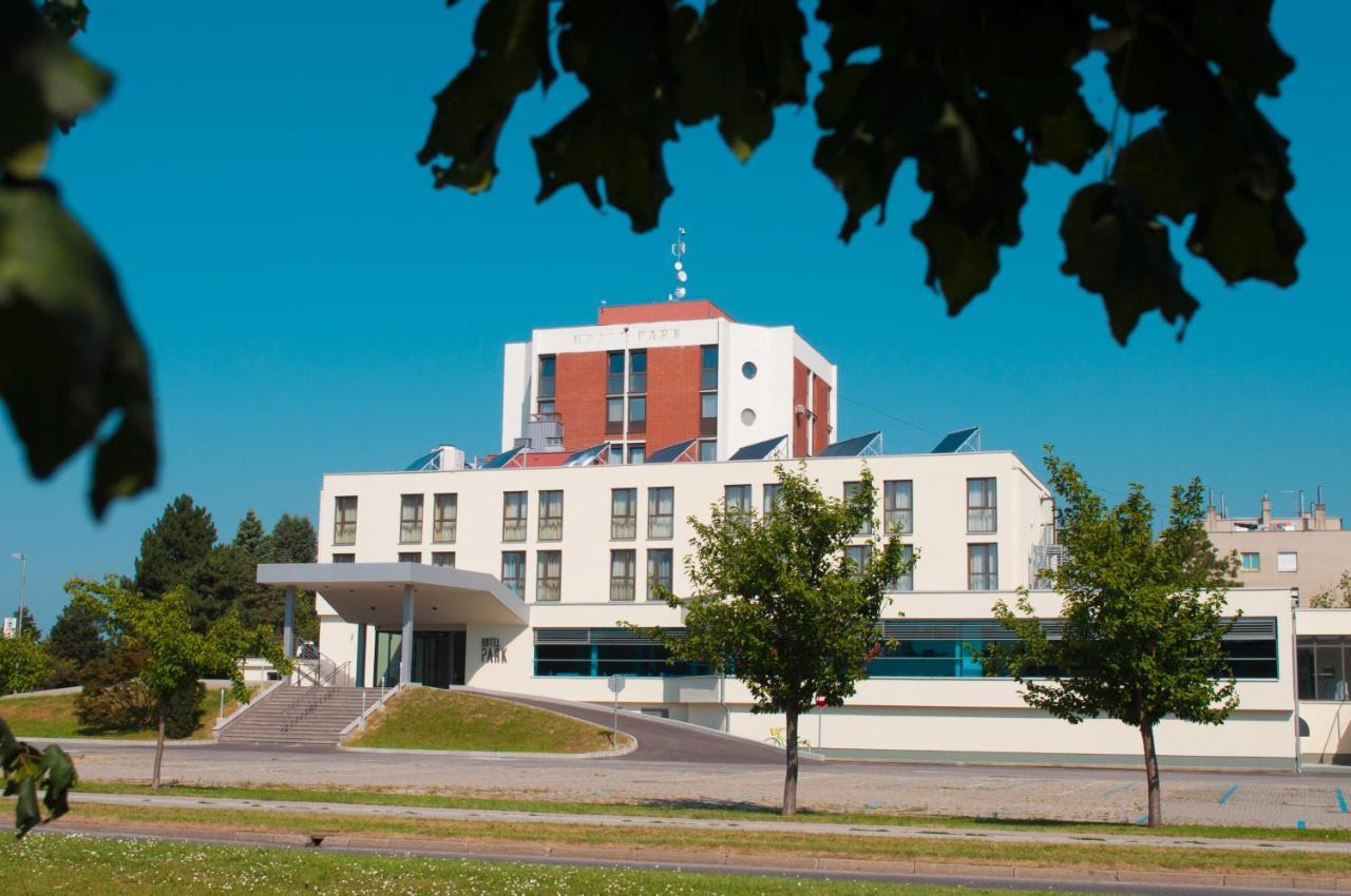 Hotel Park Superior 3* Čakovec Zewnętrze zdjęcie